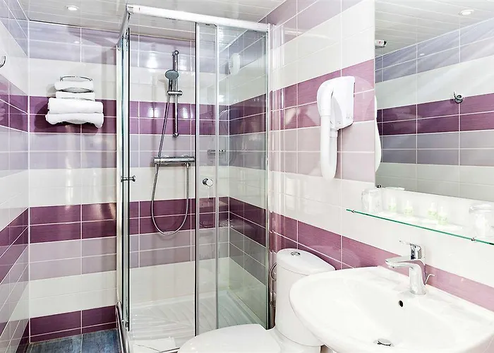 Citotel Le Plat D'etain Hotel 2*