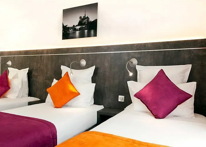 Hotel Citotel Le Plat D'etain 2*
