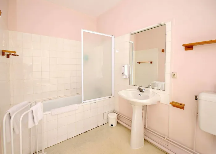 Hotel Citotel Le Plat D'etain 2*