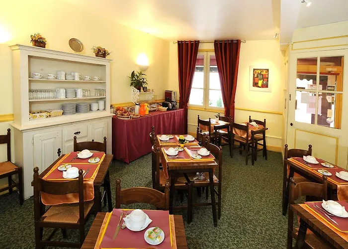 Citotel Le Plat D'etain Hotel 2*